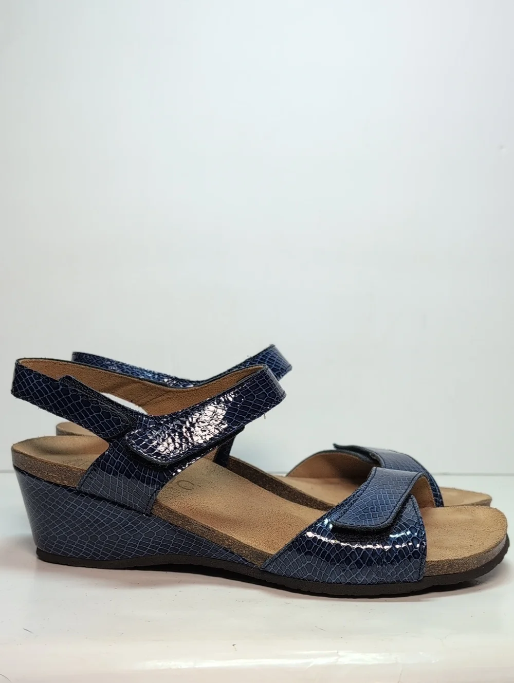 Vionic Natasia wedge strappy blue sandals womans size 9 EU 40